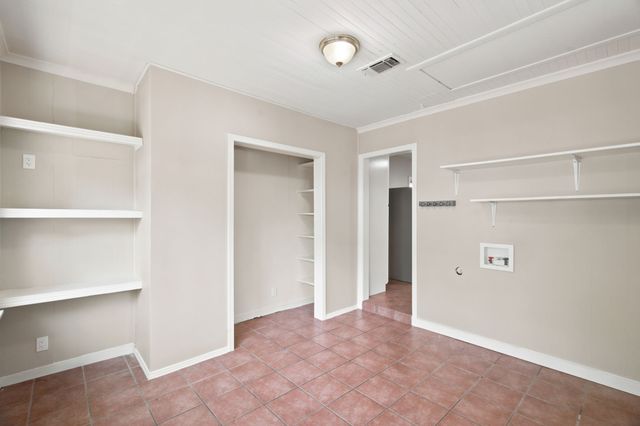 3851 Harley Avenue, Fort Worth, TX 76107