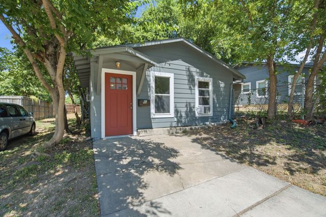 3851 Harley Avenue, Fort Worth, TX 76107