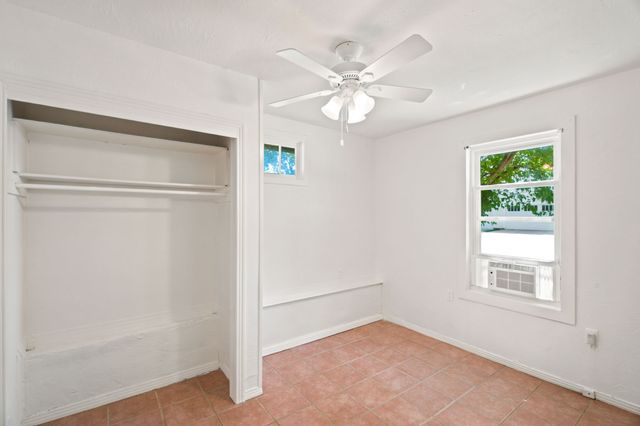 3851 Harley Avenue, Fort Worth, TX 76107