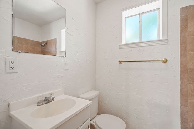 3851 Harley Avenue, Fort Worth, TX 76107