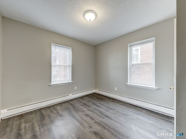 100 Broad Street 2W, New Britain, CT 06053