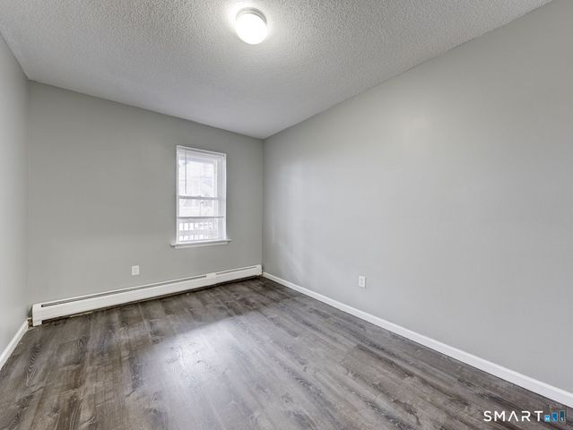 100 Broad Street 2W, New Britain, CT 06053