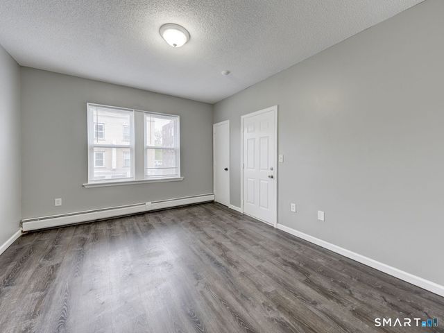 100 Broad Street 2W, New Britain, CT 06053