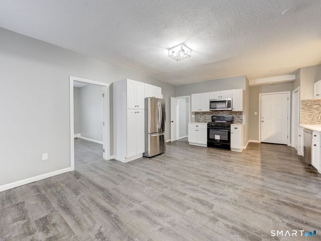 100 Broad Street 2W, New Britain, CT 06053