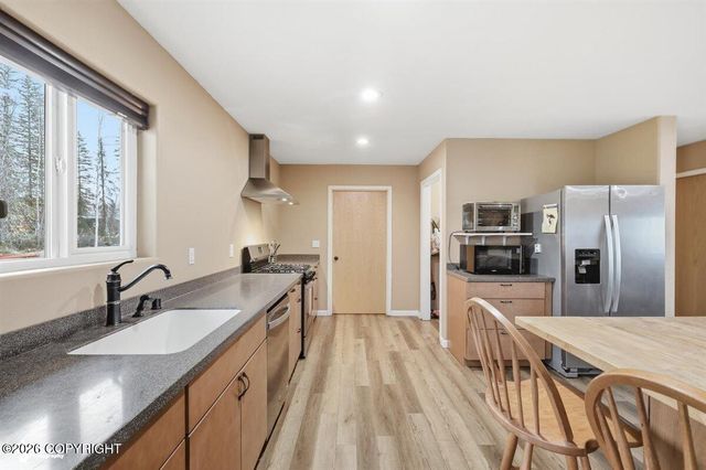 3946 S France Court, Big Lake, AK 99652