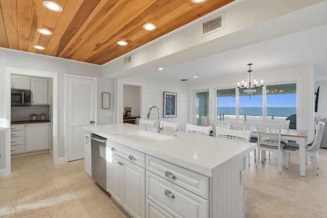 1031 SE Macarthur Boulevard, Stuart, FL 34996