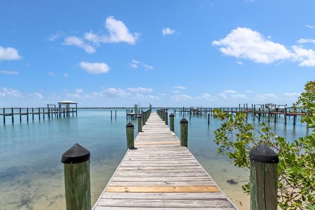 1031 SE Macarthur Boulevard, Stuart, FL 34996