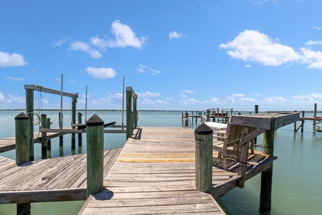 1031 SE Macarthur Boulevard, Stuart, FL 34996