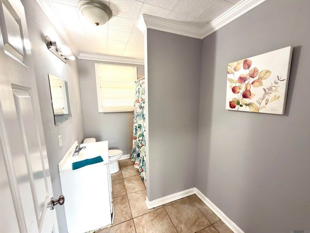 5238 Dickens Dr, Baton Rouge, LA 70812