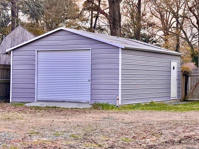 5238 Dickens Dr, Baton Rouge, LA 70812