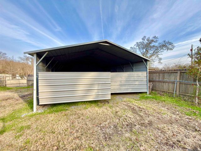 5238 Dickens Dr, Baton Rouge, LA 70812