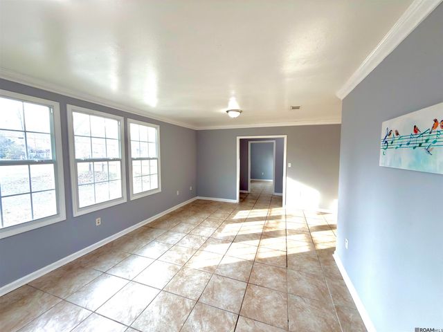 5238 Dickens Dr, Baton Rouge, LA 70812