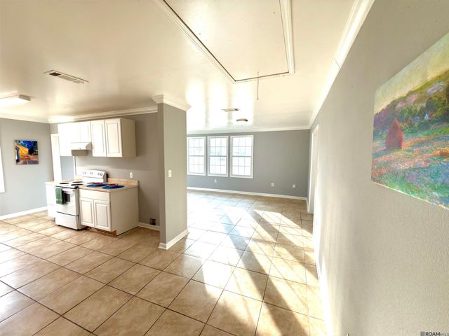 5238 Dickens Dr, Baton Rouge, LA 70812