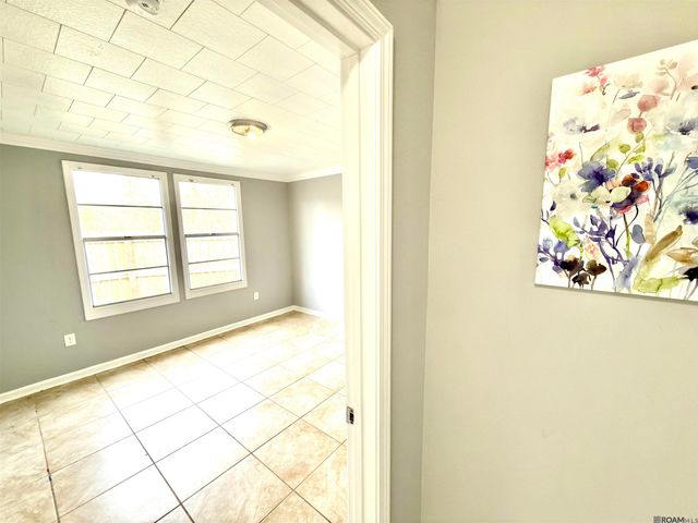 5238 Dickens Dr, Baton Rouge, LA 70812