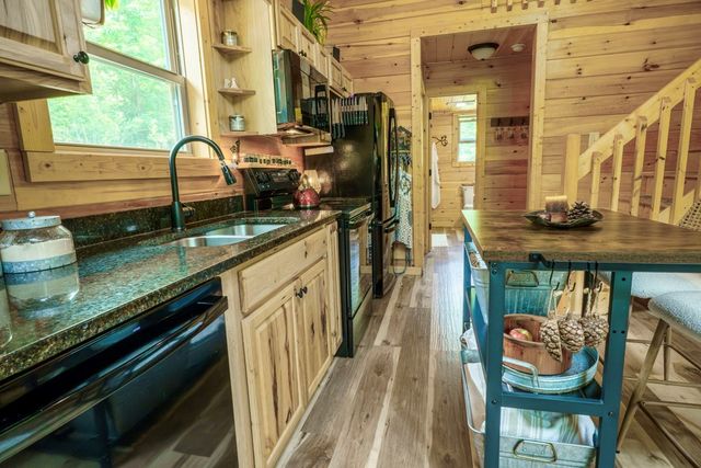 680 Deerfield Drive, Murphy, NC 28906