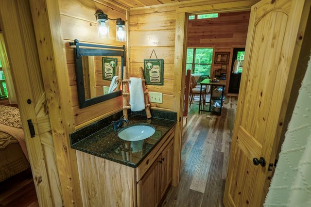 680 Deerfield Drive, Murphy, NC 28906