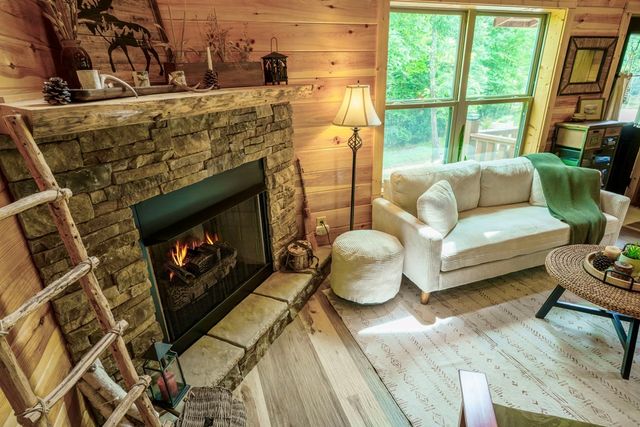 680 Deerfield Drive, Murphy, NC 28906