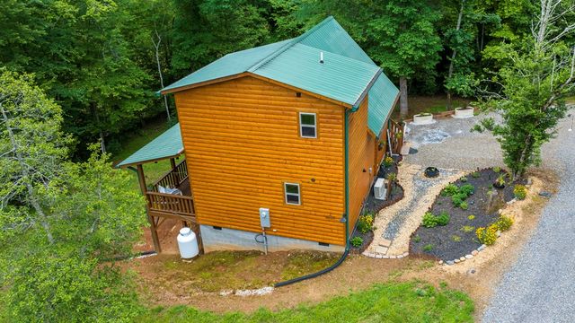 680 Deerfield Drive, Murphy, NC 28906