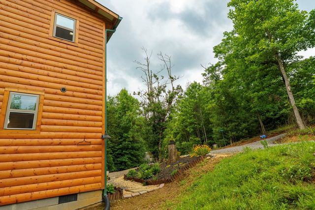 680 Deerfield Drive, Murphy, NC 28906