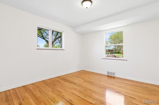 656 Beatrice Avenue, St Louis, MO 63125