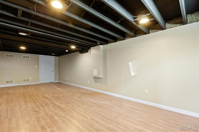 656 Beatrice Avenue, St Louis, MO 63125