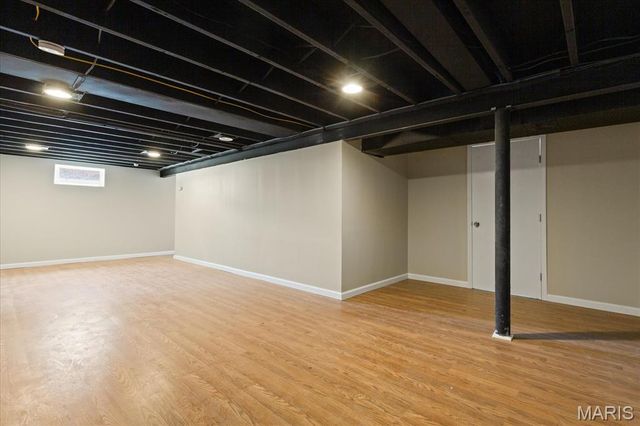 656 Beatrice Avenue, St Louis, MO 63125