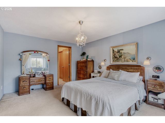 21880 PALISADE Pl, Fairview, OR 97024