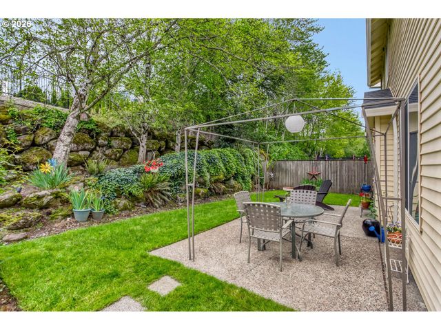 21880 PALISADE Pl, Fairview, OR 97024