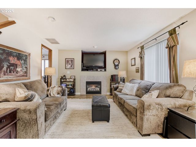 21880 PALISADE Pl, Fairview, OR 97024