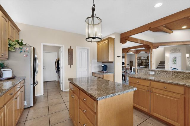 5131 Rose Quartz Avenue NW, Albuquerque, NM 87114