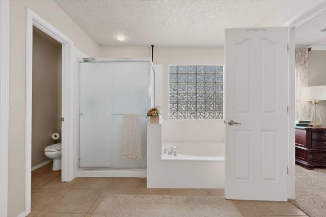 5131 Rose Quartz Avenue NW, Albuquerque, NM 87114