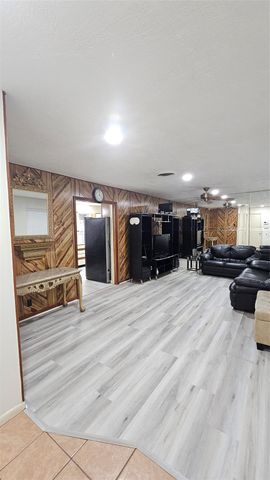 1715 Pecan Lane, Stafford, TX 77477