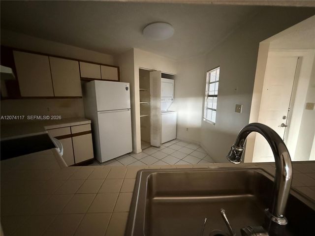 1080 N Franklin Avenue 1080E, Homestead, FL 33034