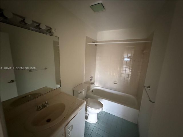 1080 N Franklin Avenue 1080E, Homestead, FL 33034