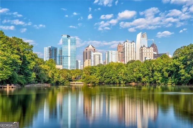 1019 N Virginia Avenue NE, Atlanta, GA 30306