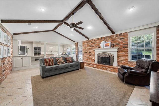 3733 Laguna Vista Drive, Waco, TX 76708