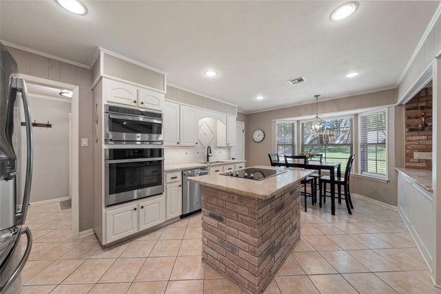 3733 Laguna Vista Drive, Waco, TX 76708