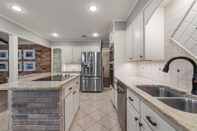 3733 Laguna Vista Drive, Waco, TX 76708