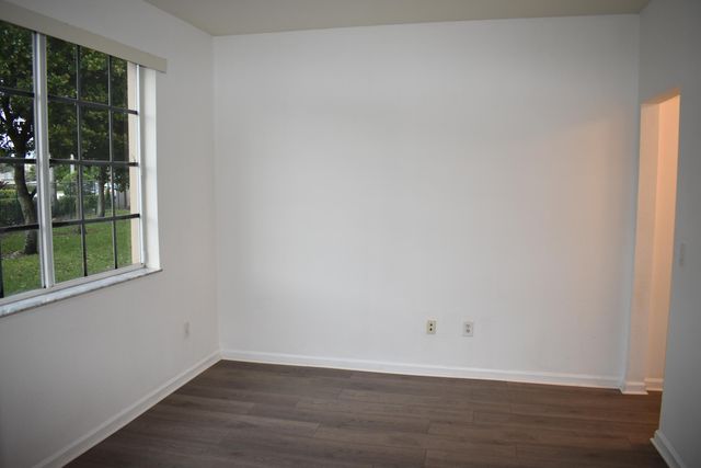 1954 Marsh Harbor Drive 101, Riviera Beach, FL 33404
