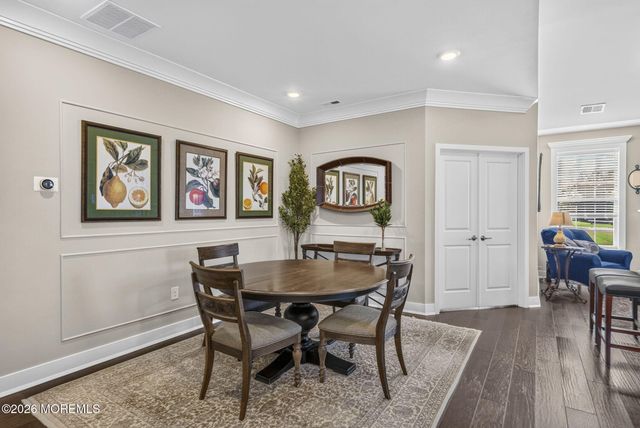 2 Vizcaya Drive, Monroe, NJ 08831