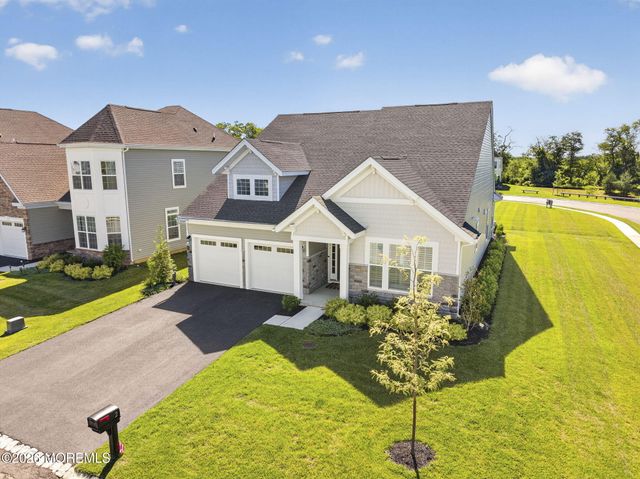2 Vizcaya Drive, Monroe, NJ 08831