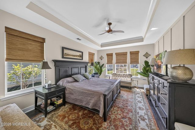 2 Vizcaya Drive, Monroe, NJ 08831