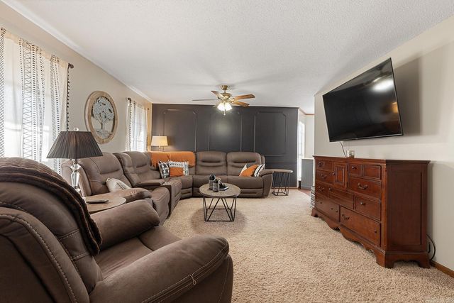 52 Dove Creek Circle, North Little Rock, AR 72116