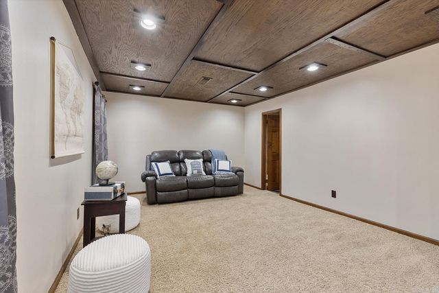 52 Dove Creek Circle, North Little Rock, AR 72116