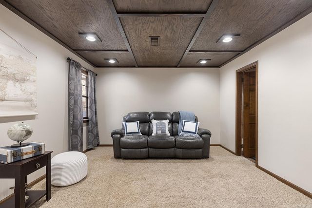 52 Dove Creek Circle, North Little Rock, AR 72116