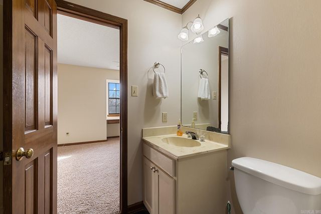 52 Dove Creek Circle, North Little Rock, AR 72116