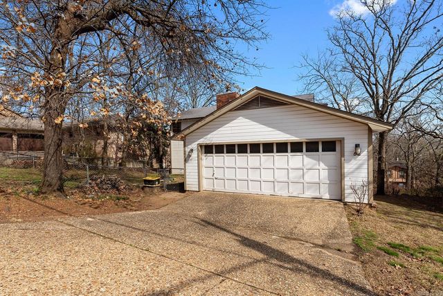 52 Dove Creek Circle, North Little Rock, AR 72116