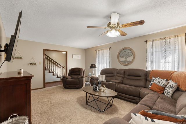 52 Dove Creek Circle, North Little Rock, AR 72116