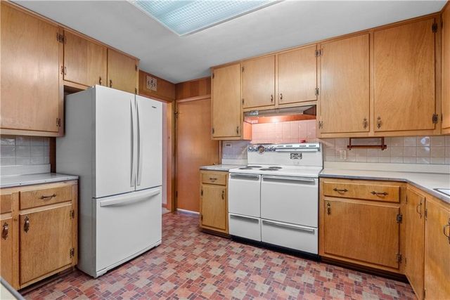 603 SE 3rd Street, Lee's Summit, MO 64063