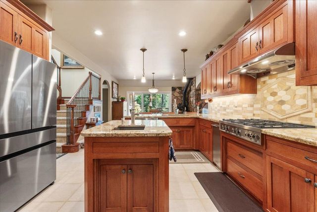 12933 Elk Ln, Grass Valley, CA 95945